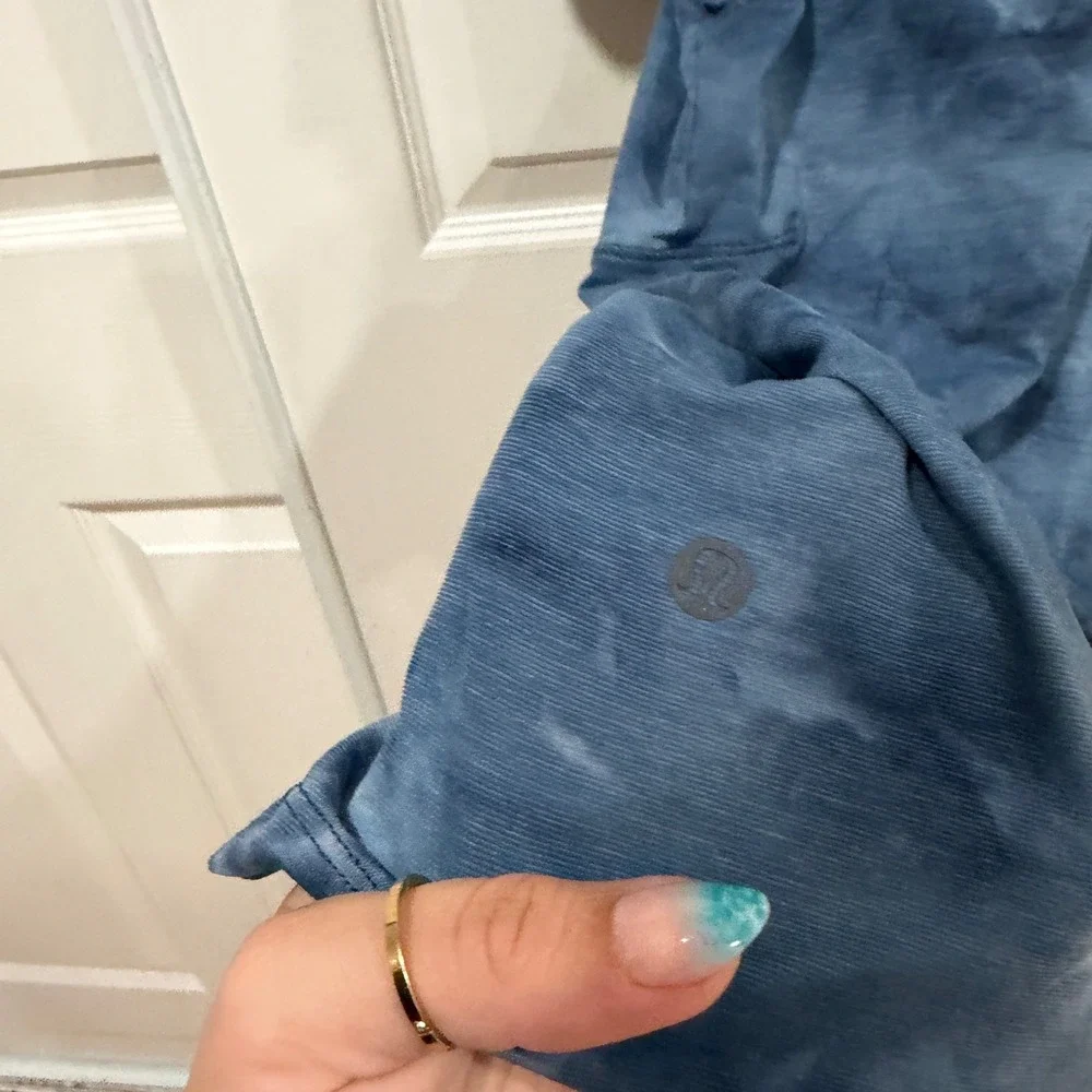 Lululemon Drysense Short Sleeve Shirt Blue Tie Dye Mens XL Workout Tee